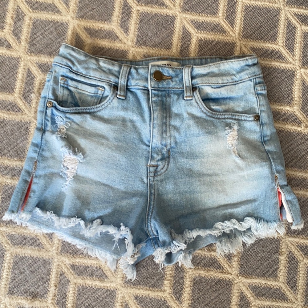 💋JBD light wash denim shorts💋